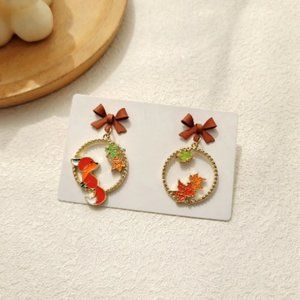 🍏50% OFF/3+...Asymmetrical Fox and Maple Leaves Earrings